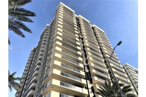 5757 Collins Ave # 305, Miami Beach, FL 33140, Sold 03/18/20