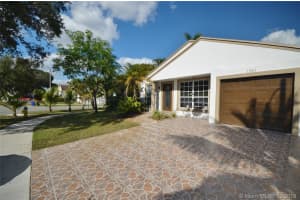 1201 SW 84th Terrace, Pembroke Pines, FL 33025, Sold 01/21/20