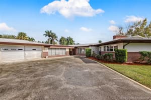 2185 SW Gull Harbor Ln, Palm City, FL 34990, Sold 01/31/20