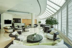 Add Building Entrance, 2127 Brickell Ave, Miami, FL 33129, Sold 12/16/20