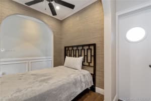 717 Española Way, Miami Beach, FL 33139, Sold 10/14/20