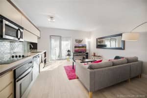 435 21st St, Miami Beach, FL 33139, Sold 10/23/20