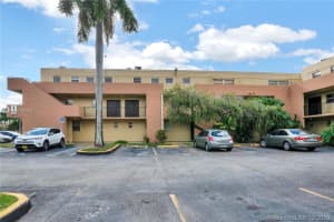 230 NW 87th Ave APT I104, Miami, FL 33172, Sold 01/14/20