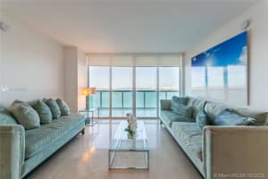 1800 N Bayshore Dr, Miami, FL 33132, Sold 09/23/20