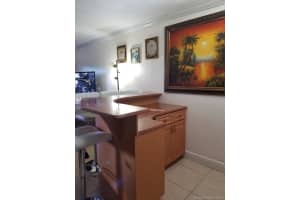 5201 NW 7th St #606w, Miami, FL 33126, Sold 04/09/20