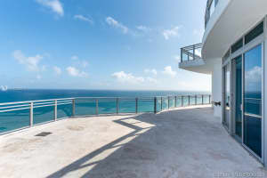 3535 S Ocean Dr, Hollywood, FL 33019, Sold 03/24/21