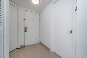 10045 NW 46th St, Doral, FL 33178, Sold 01/31/20