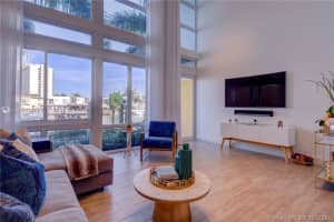 77 N Shore Dr, Miami Beach, FL 33141, Sold 02/03/21