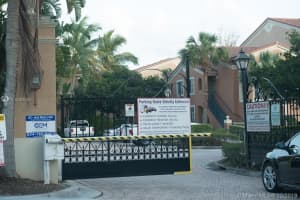 8000 N Nob Hill Rd, Tamarac, FL 33321, Sold 03/30/20