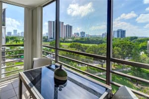 20500 W Country Club Dr, Miami, FL 33180, Sold 03/06/20
