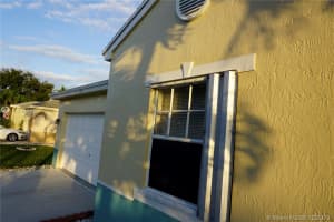 156 W Riverbend Dr, Sunrise, FL 33326, Sold 03/02/20