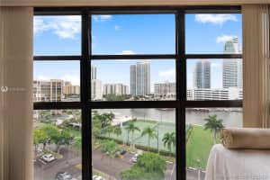 400 Leslie Dr, Hallandale Beach, FL 33009, Sold 03/13/20