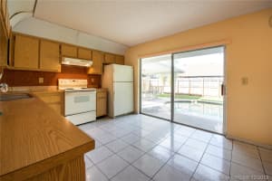 10001 SW 9th Ct, Pembroke Pines, FL 33025, Sold 03/27/20