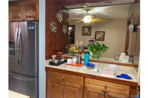 8830 Fontainebleau Blvd, Miami, FL 33172, Sold 02/14/20