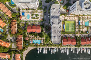 3610 Yacht Club Dr, Miami, FL 33180, Sold 07/01/20