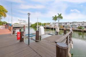 1008 NE 25th Ave, Hallandale Beach, FL 33009, Sold 03/27/20