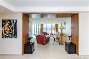 19333 Collins Ave, Sunny Isles Beach, FL 33160, Sold 01/13/21