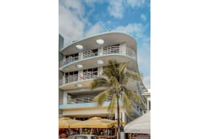 1052 Ocean Dr C205, Miami Beach, FL 33139, Sold 03/20/20