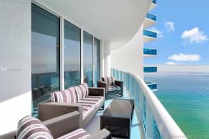 2711 S Ocean Dr, Hollywood, FL 33019, Sold 04/30/21