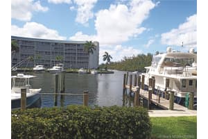 1537 E Hillsboro Blvd, Deerfield Beach, FL 33441, Sold 10/07/20