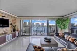 Bay Country Club, 17720 N Bay Rd #8c, Sunny Isles Beach, FL 33160, Sold 01/28/21