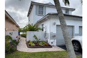 18940 NW 22nd St, Pembroke Pines, FL 33029, Sold 03/02/20