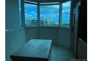 300 South Pointe Dr, Miami Beach, FL 33139, Sold 06/08/20
