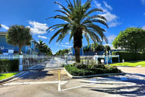 882 Jeffery St, Boca Raton, FL 33487, Sold 03/18/20