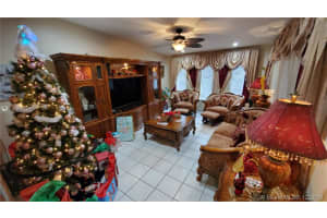 10516 SW 74th Ln, Miami, FL 33173, Sold 02/19/20