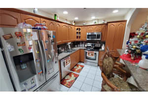 10516 SW 74th Ln, Miami, FL 33173, Sold 02/19/20