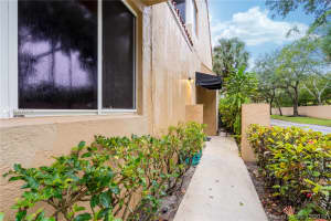 7964 NW 7th Ct, Plantation, FL 33324, Sold 03/23/20