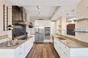 5055 Collins Ave #1f, Miami Beach, FL 33140, Sold 03/06/20