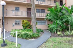 13715 SW Kendale Lakes Cir PH A15, Miami, FL 33183, Sold 03/02/20