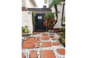 9960 NW 5th Ln, Miami, FL 33172, Sold 02/07/20