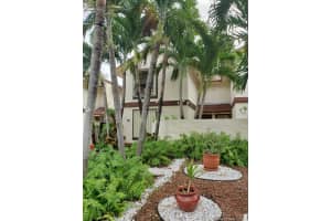 9960 NW 5th Ln, Miami, FL 33172, Sold 02/07/20