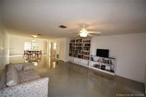 3967 Oakhurst Blvd #3078, Sarasota, FL 34233, Sold 03/30/20