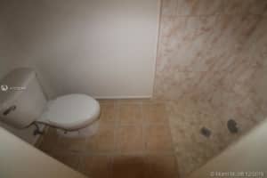 8501 NW 138th St, Miami Lakes, FL 33016, Sold 04/13/20