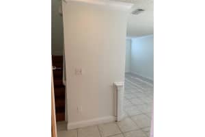 8177 NW 8th St APT D5, Miami, FL 33126, Sold 02/27/20