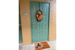 2965 NE 185th St, Miami, FL 33180, Sold 04/14/20