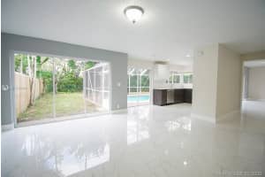 10421 SW 9th Ln, Pembroke Pines, FL 33025, Sold 02/28/20