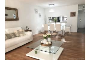 511 Ives Dairy Rd, North Miami Beach, FL 33179, Sold 02/28/20