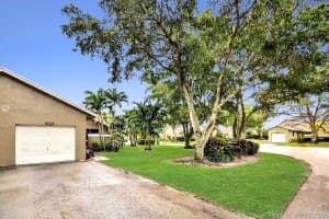 5401 Gate Lake Rd, Tamarac, FL 33319, Sold 04/17/20