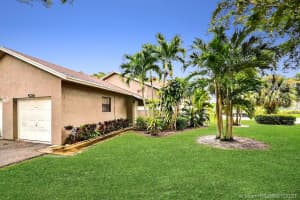 5401 Gate Lake Rd, Tamarac, FL 33319, Sold 04/17/20