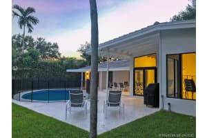 19921 NE 22nd Ave, Miami, FL 33180, Sold 09/04/20