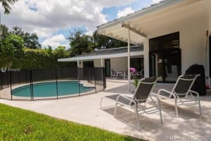 19921 NE 22nd Ave, Miami, FL 33180, Sold 09/04/20