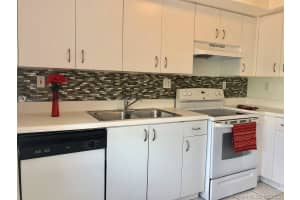 3295 NW 44th St, Oakland Park, FL 33309, Sold 03/17/21