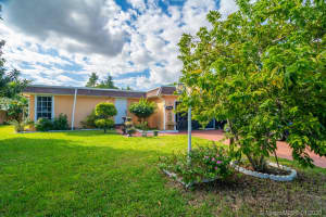 6603 NW 72nd Ave, Tamarac, FL 33321, Sold 04/27/20