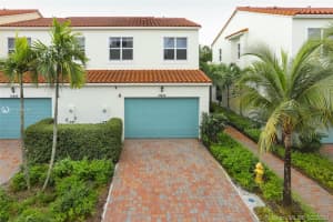 12450 NW 17th Ct, Pembroke Pines, FL 33028, Sold 04/23/20