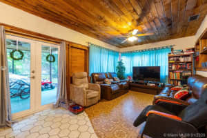 315 S 57th Terrace, Hollywood, FL 33023, Sold 05/13/20