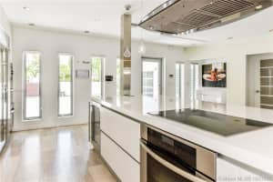1200 S Biscayne Point Rd, Miami Beach, FL 33141, Sold 12/08/20